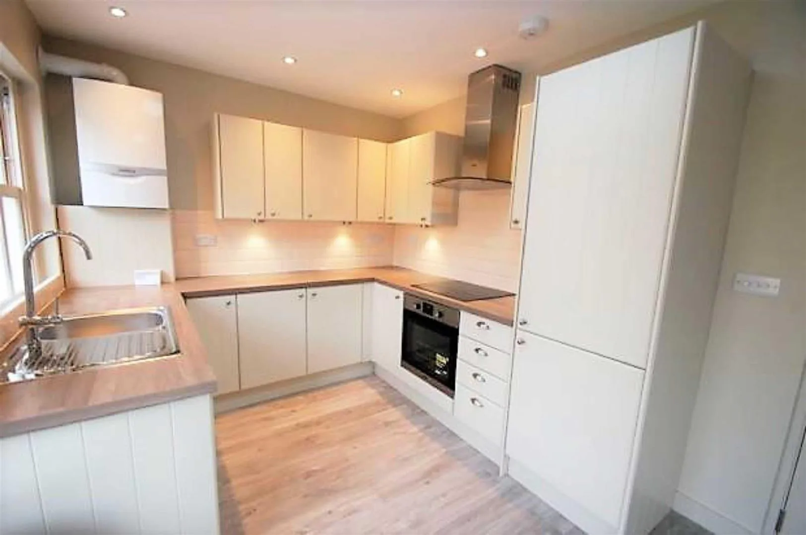 House The Burroughs in Greater London