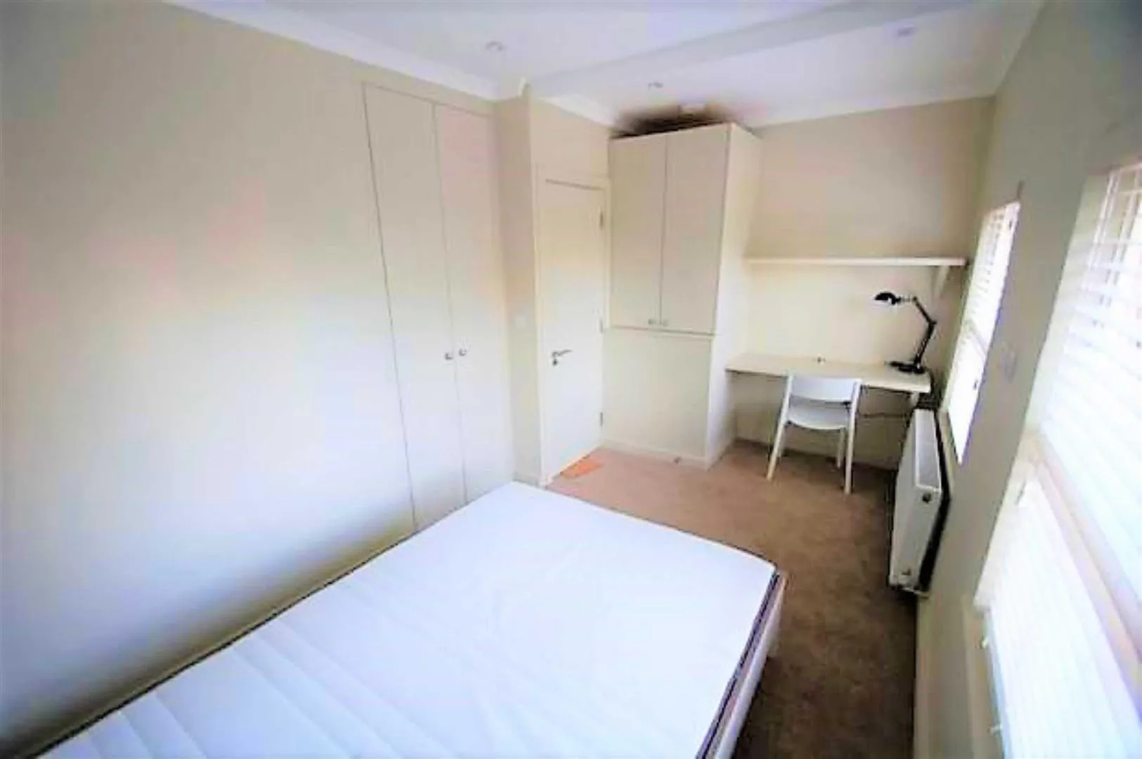 House The Burroughs in Greater London