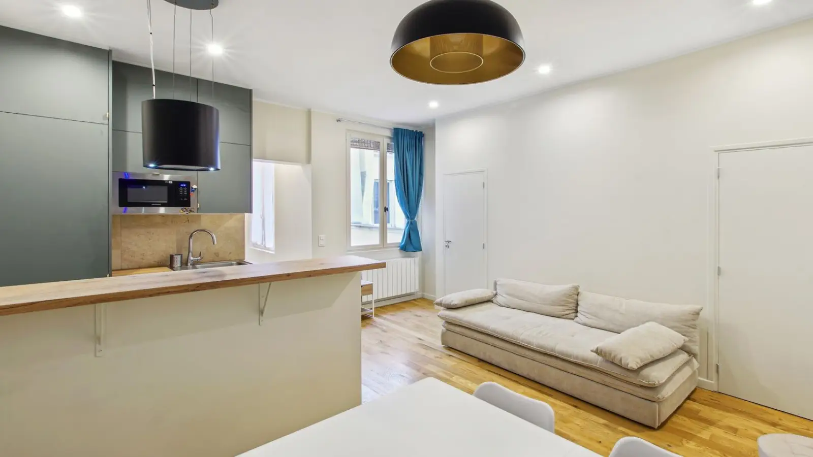 Flat Boulevard de Magenta in Paris