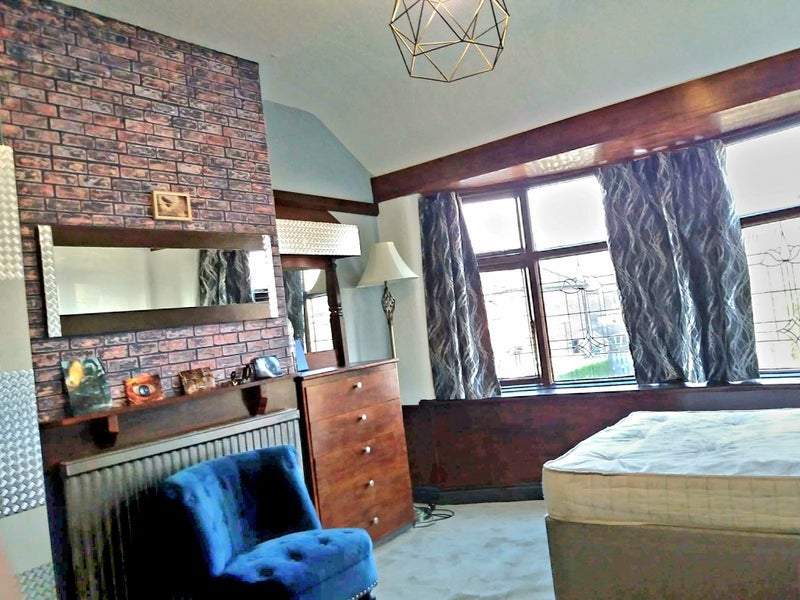 Room Brentbridge Road in Manchester