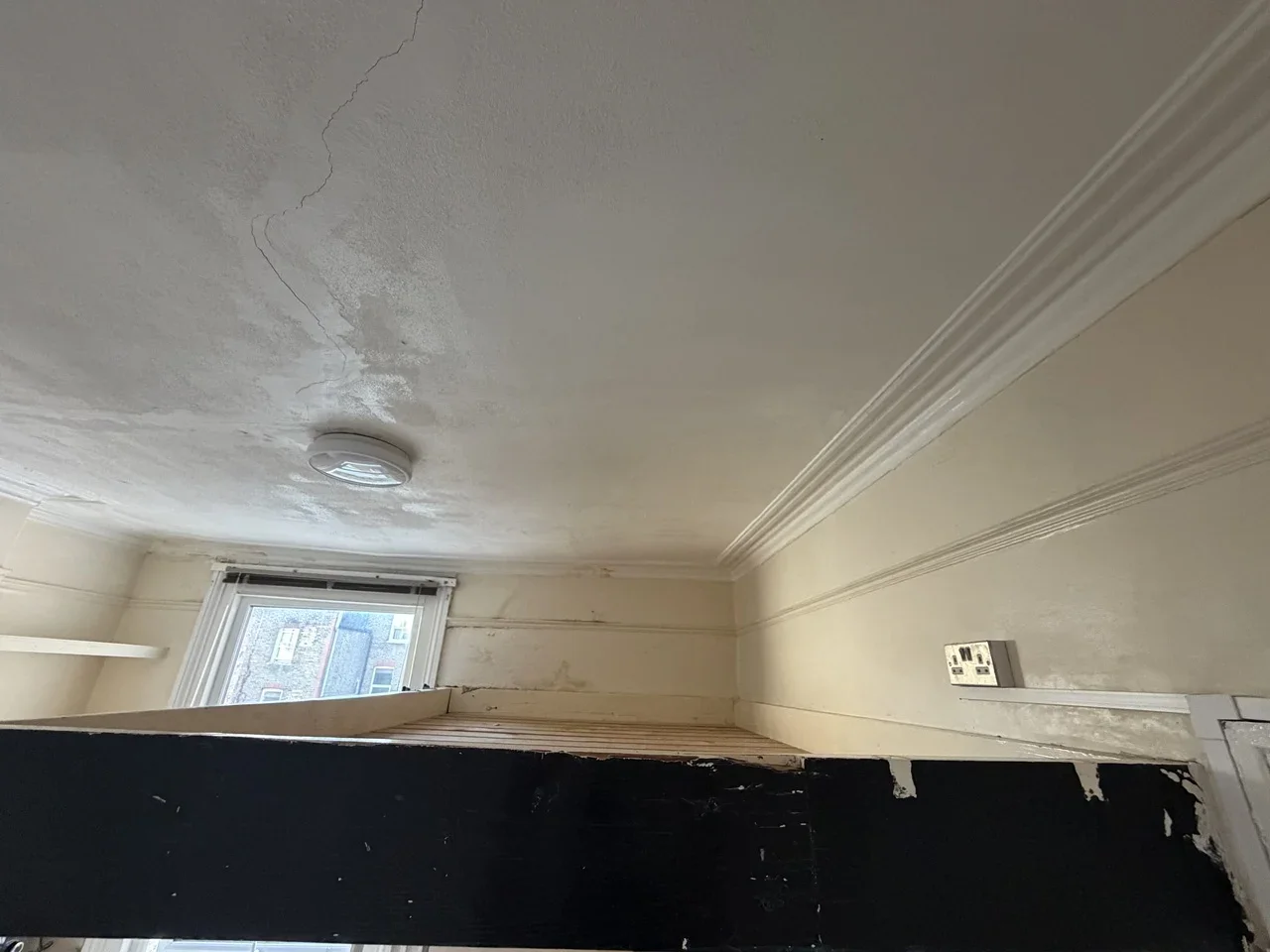 Flat Lynette Avenue in Greater London