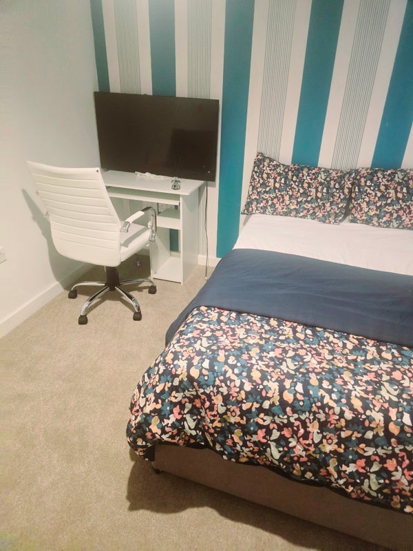 Room Milestone Road in Harlow