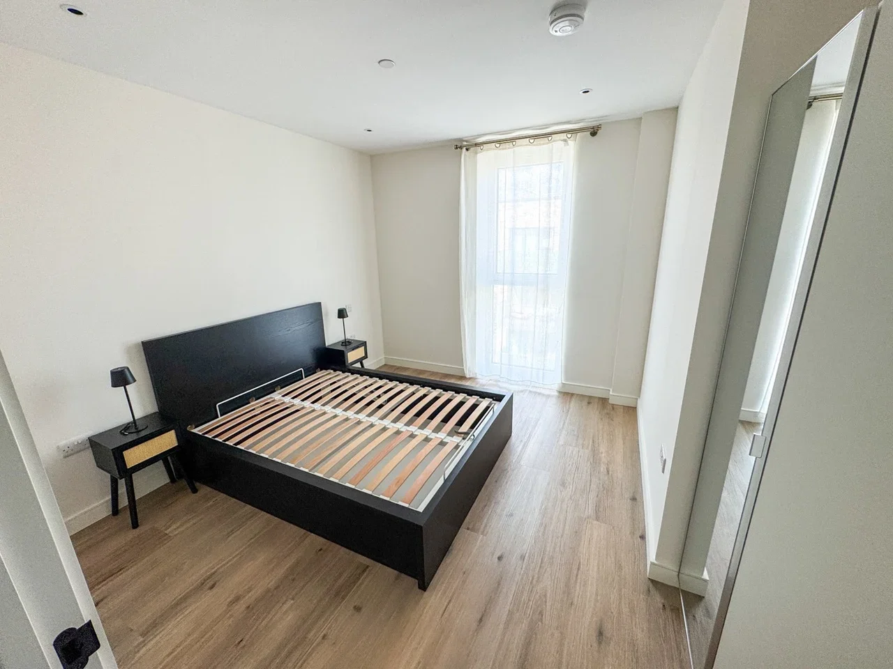 Room Beaconsfield Road in Greater London