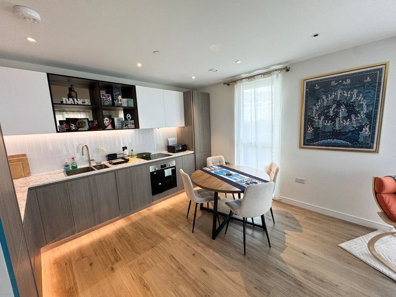 Room Beaconsfield Road in Greater London