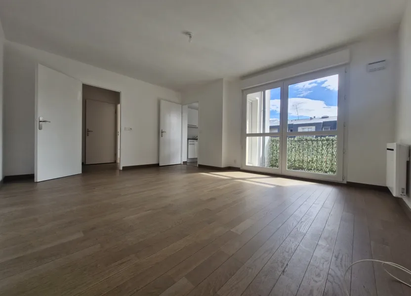 Flat Rue des Halles in Noisy-le-Grand