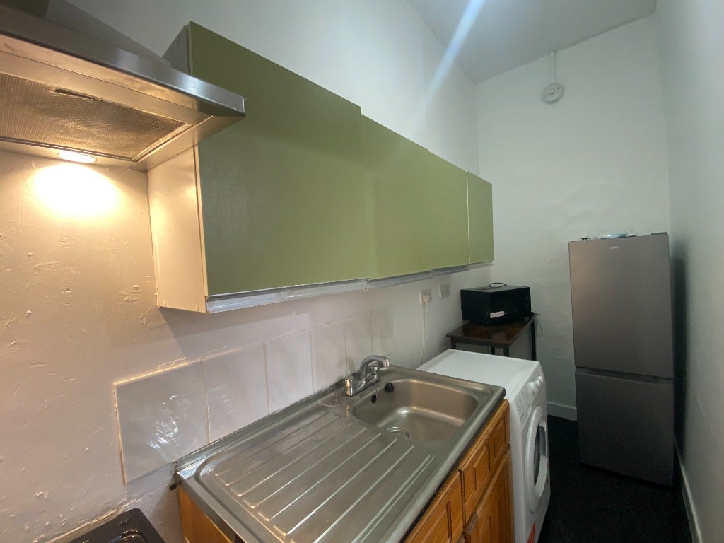 Flat Ratcliffe Terrace in City of Edinburgh