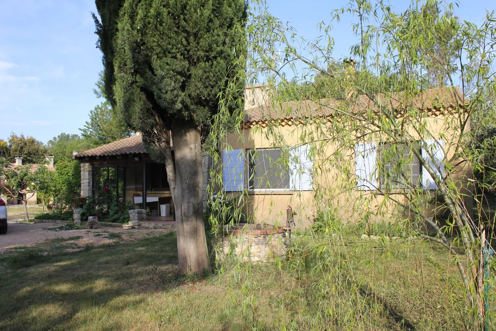 Room Route d'Avignon in Saze