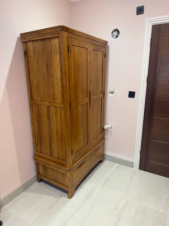 Room Lankers Drive in Greater London