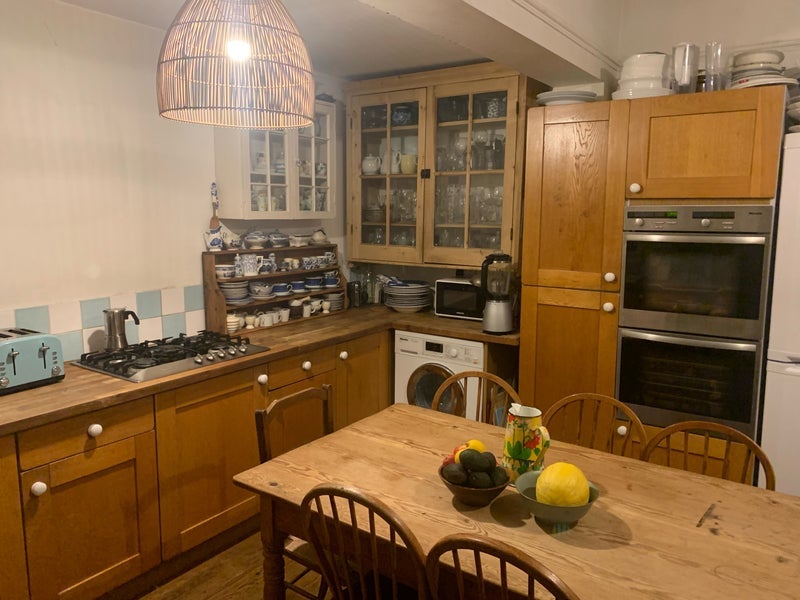 Room Avenue Gardens in Greater London