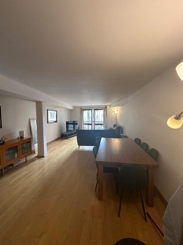 Flat New Crane Place in Greater London