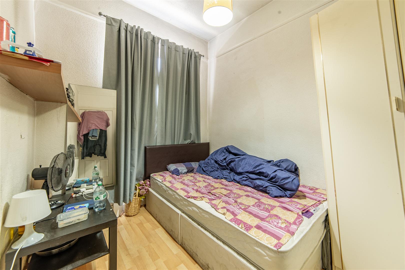 Flat Wingrove Avenue in Newcastle upon Tyne