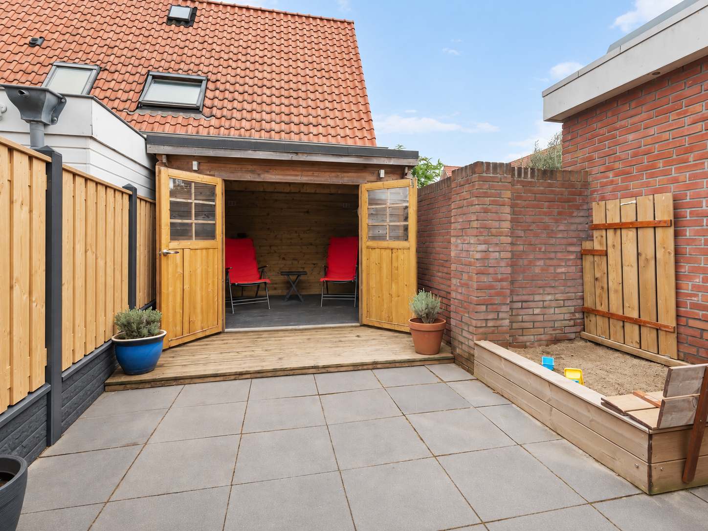 Hoekwoning te koop: Velserduinweg 147B, Ijmuiden