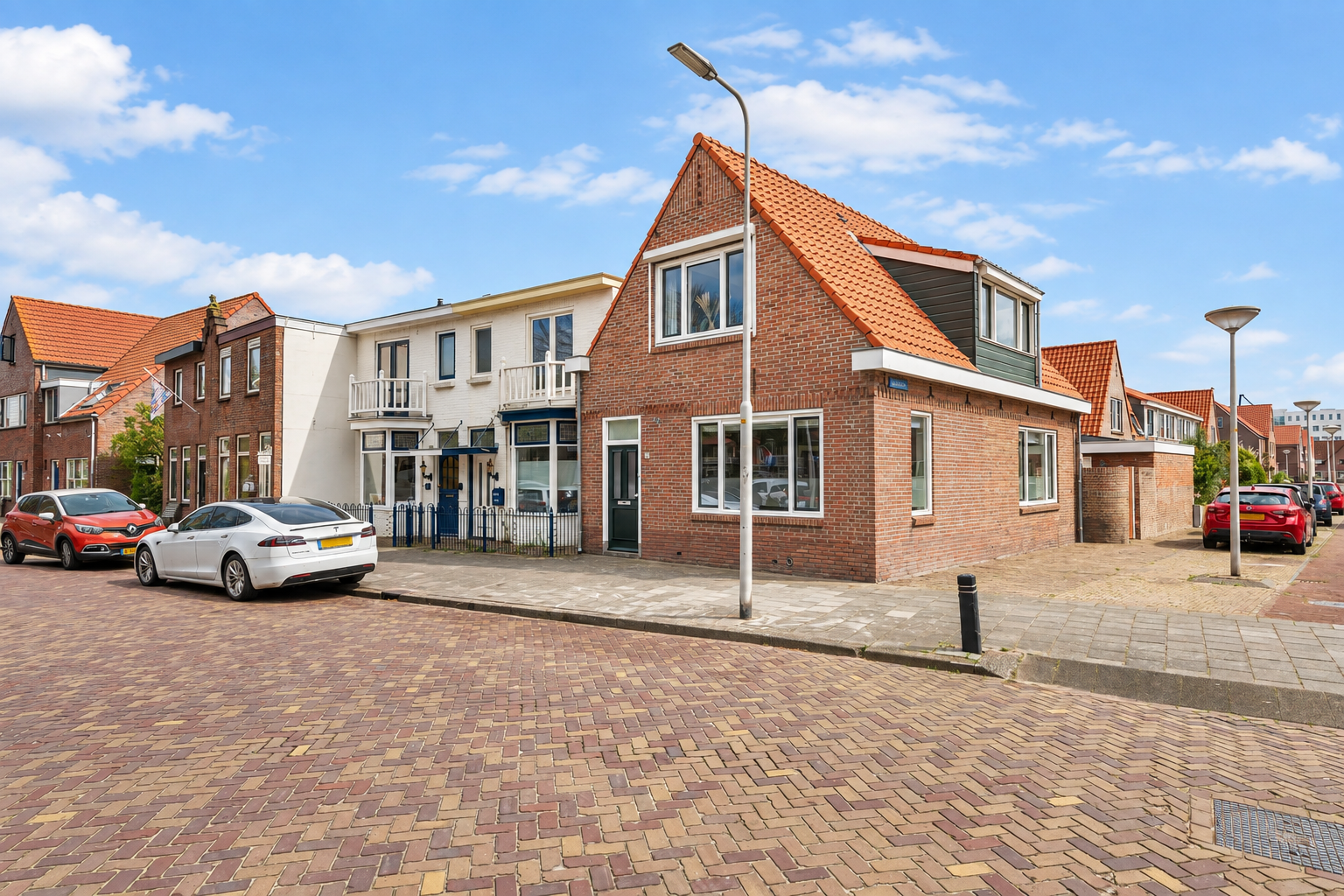 Hoekwoning te koop: Velserduinweg 147B, Ijmuiden