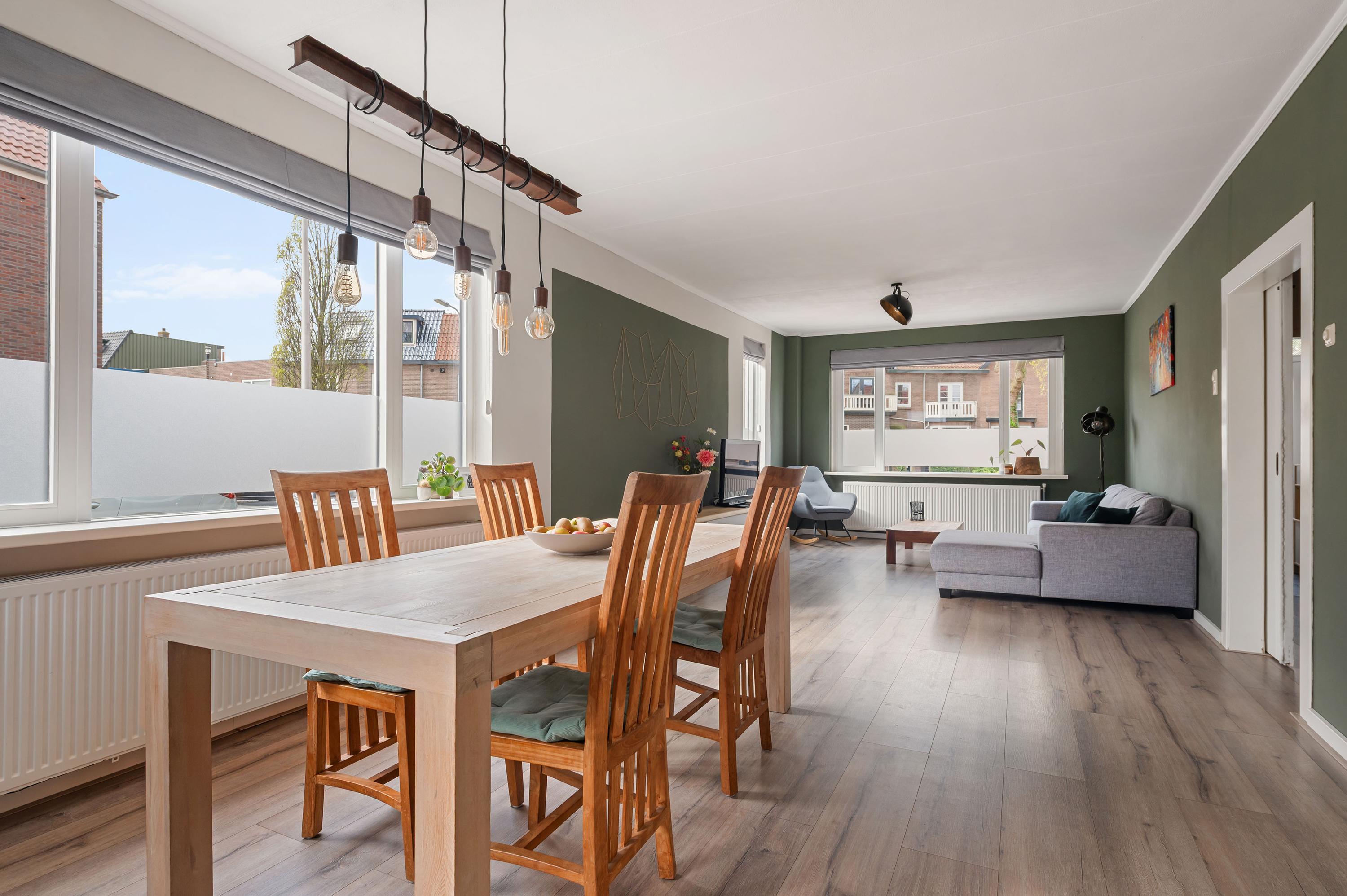Hoekwoning te koop: Velserduinweg 147B, Ijmuiden