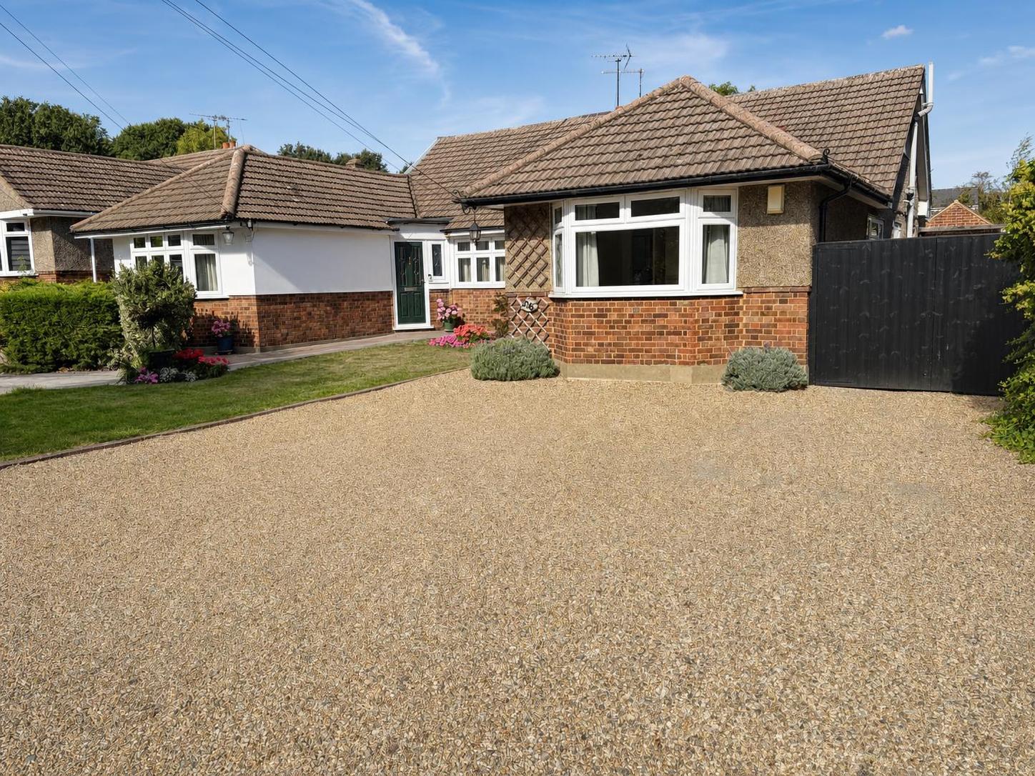 House Hatch Road in Brentwood