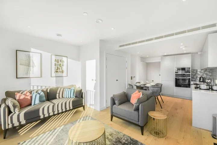 Flat Golden Lane in City of London