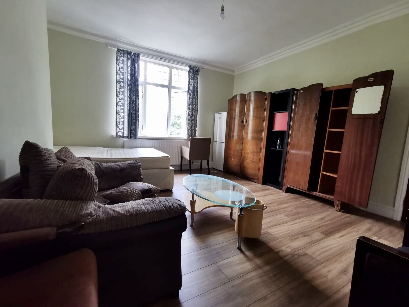 Room Tettenhall Road in Wolverhampton