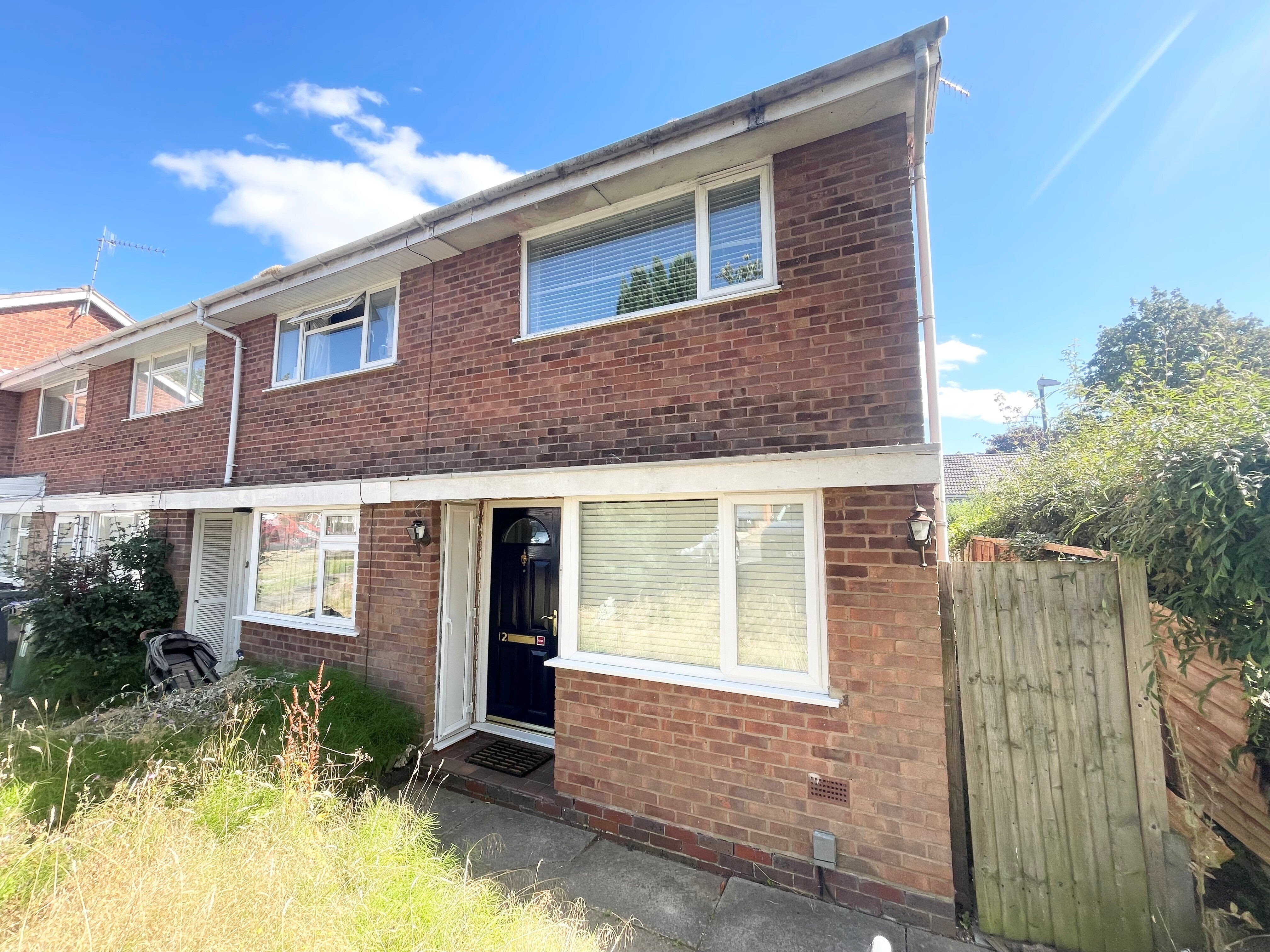 House Yardley Close in Warwick
