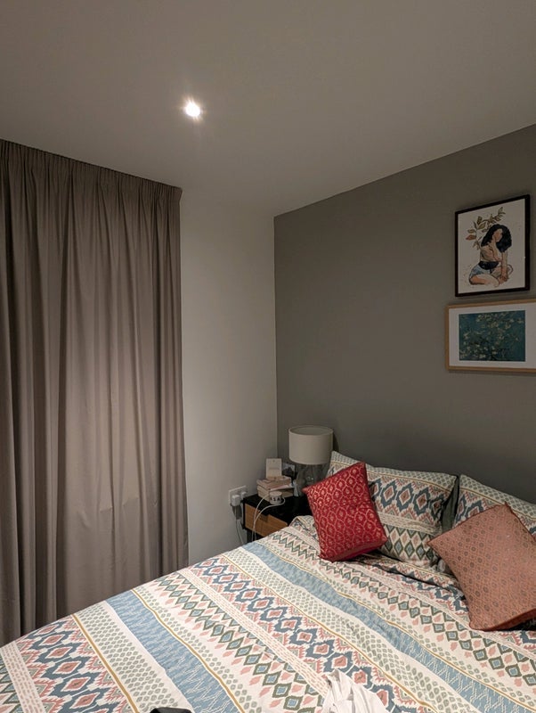 Room Champions Walk in Greater London