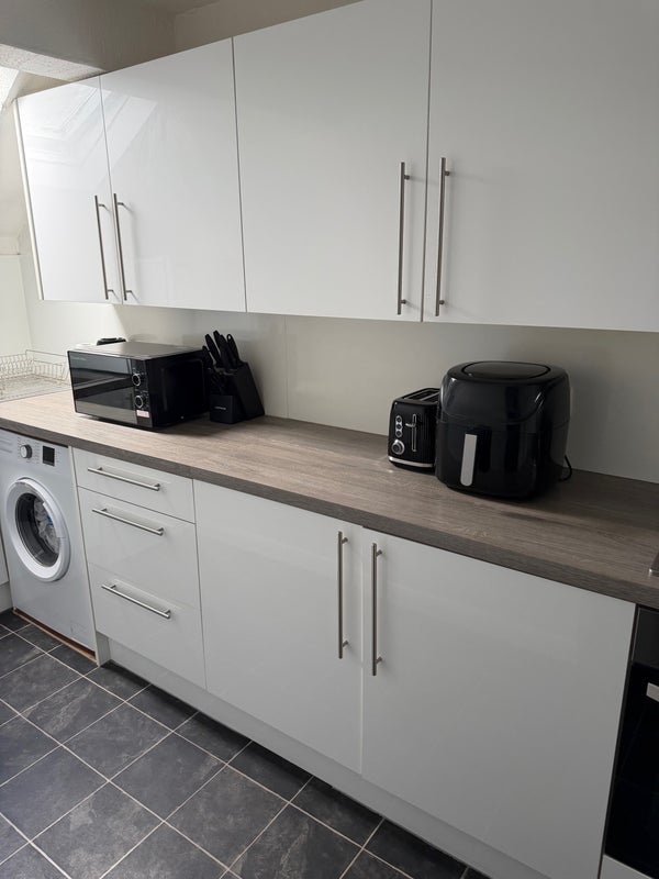 Room Broadfield Road in Greater London