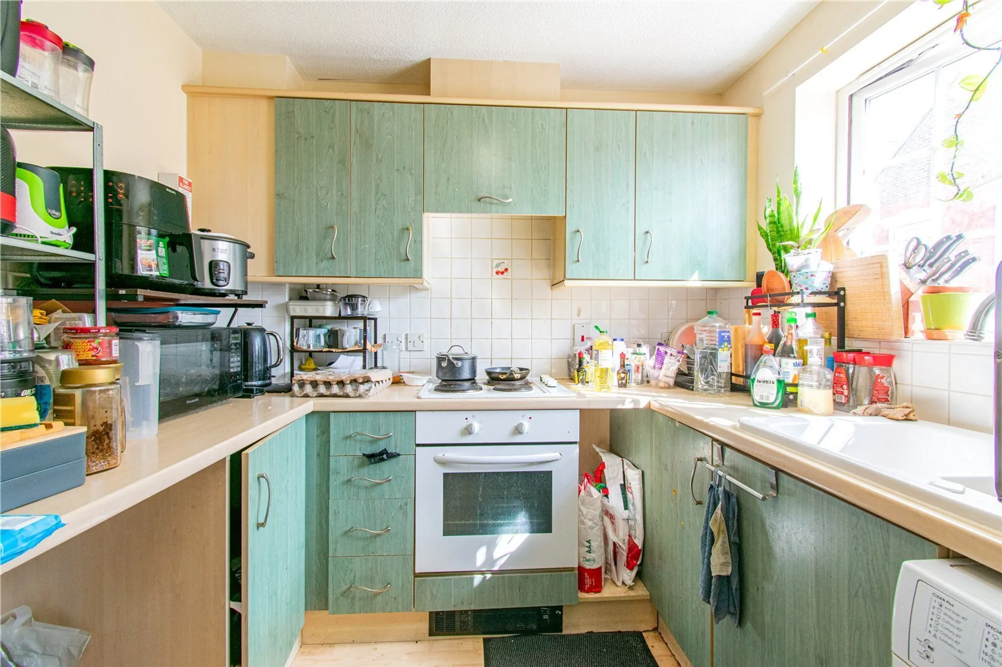 Flat Bartholomew Court in Newbury