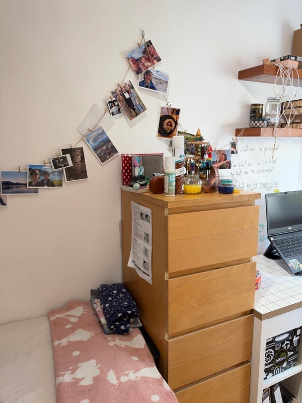 Room Lower Road in Greater London
