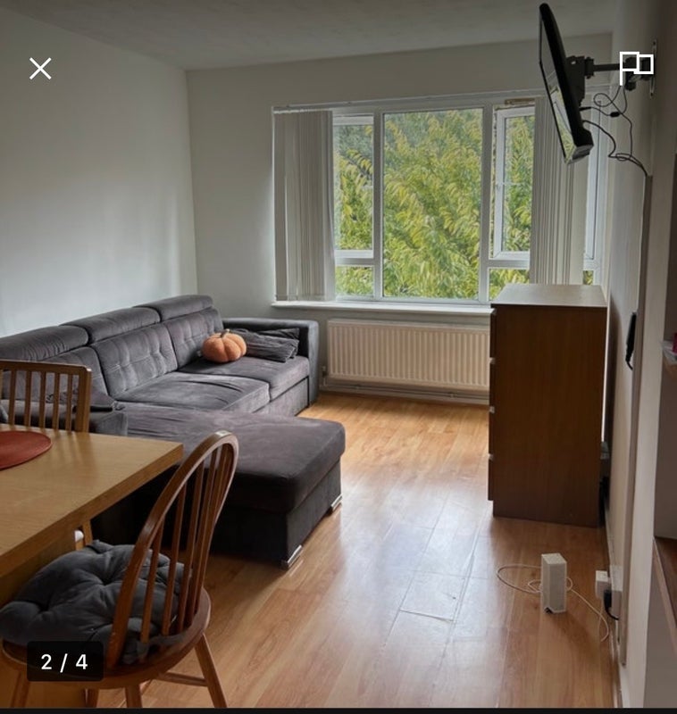 Room Lower Road in Greater London