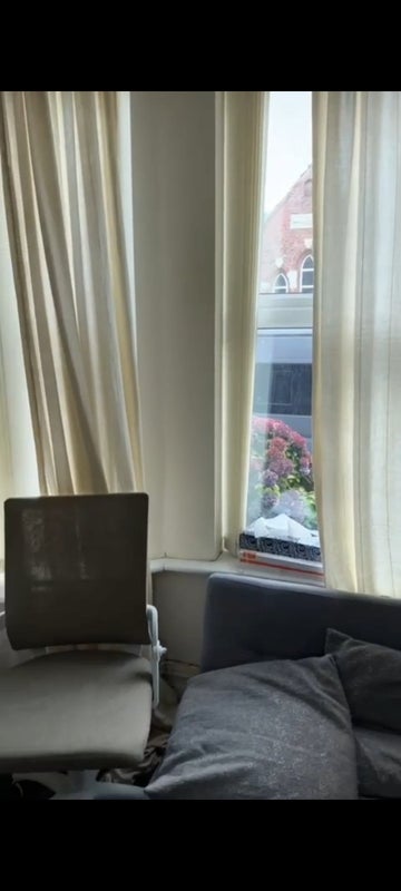 Room Derbyshire Lane in Trafford