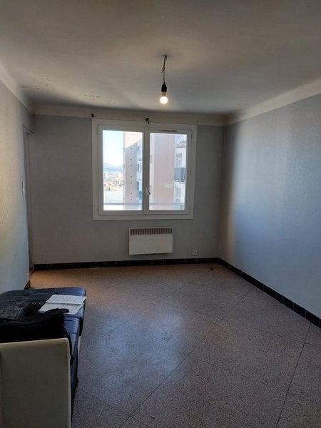 Flat Rue Pierre Doize in Marseille