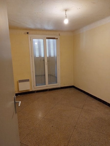 Flat Rue Pierre Doize in Marseille