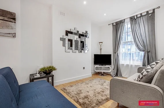 Flat Warren Street in Greater London