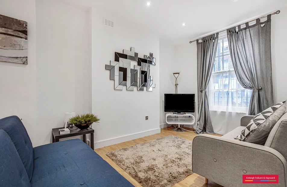 Flat Warren Street in Greater London