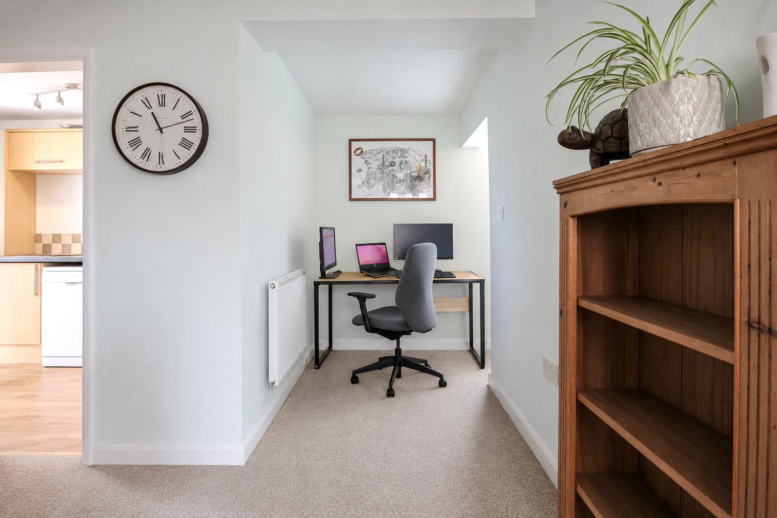 Flat Newent Court in Bristol