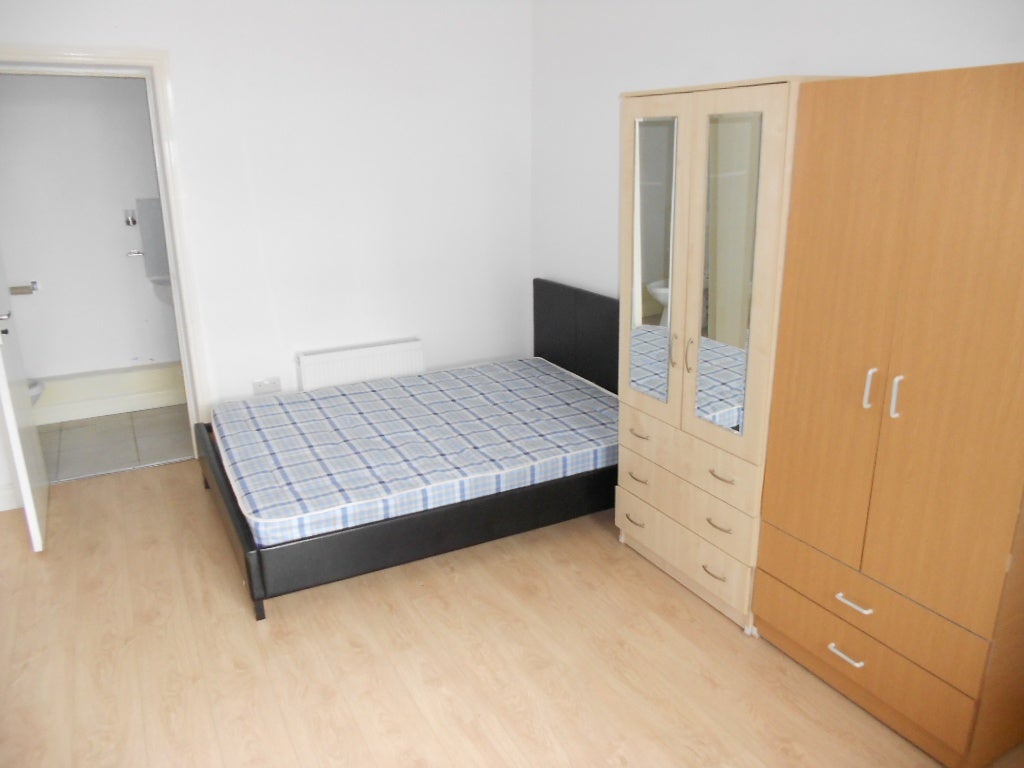 Room Brighton Street in Coventry