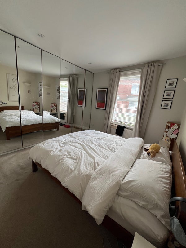 Room Rotherwood Road in Greater London