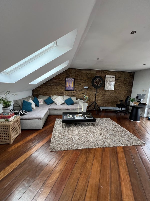 Room Rotherwood Road in Greater London