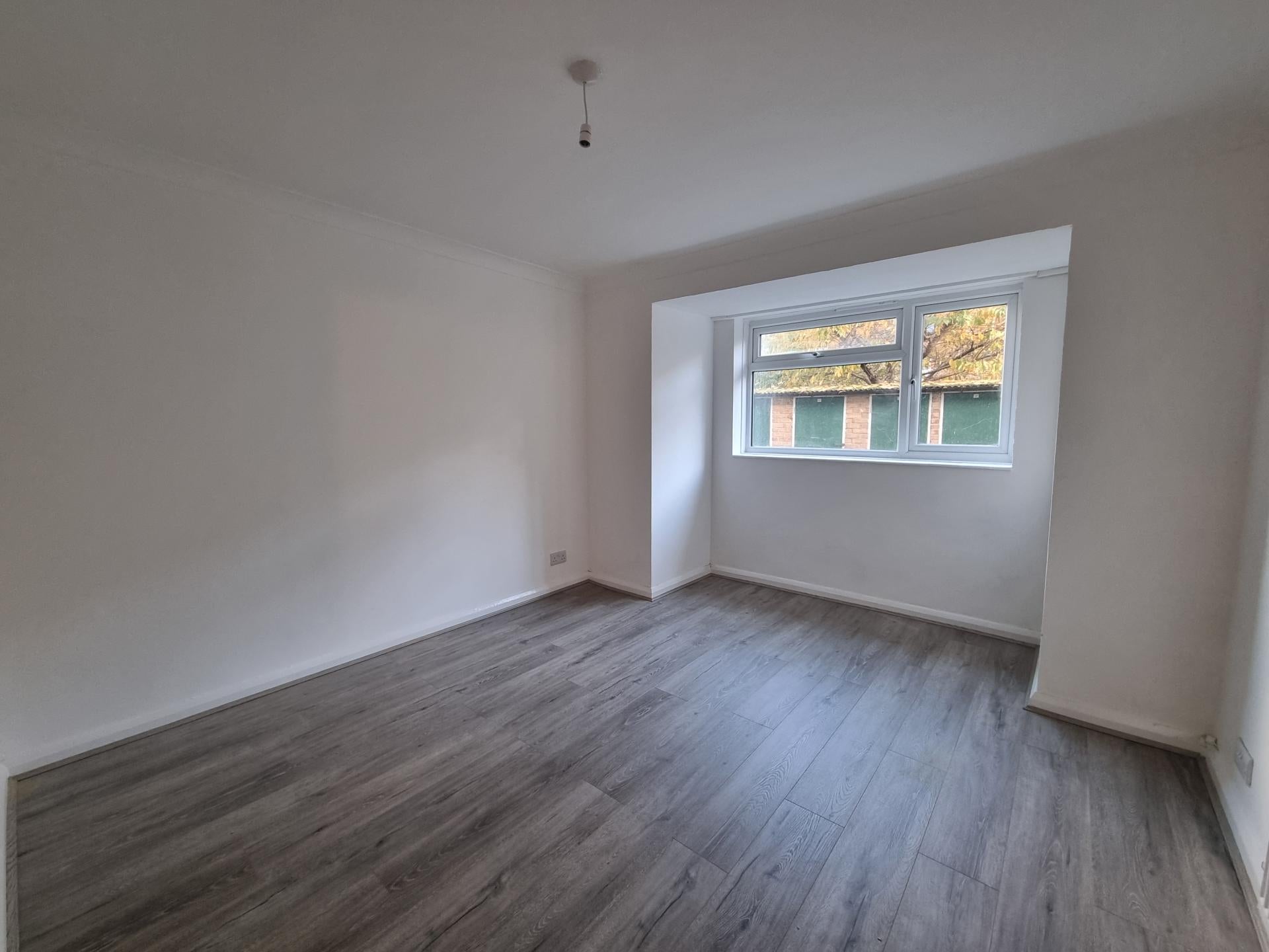 Flat Shenley Road in Greater London