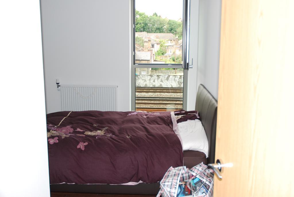 Flat Loampit Vale in Greater London
