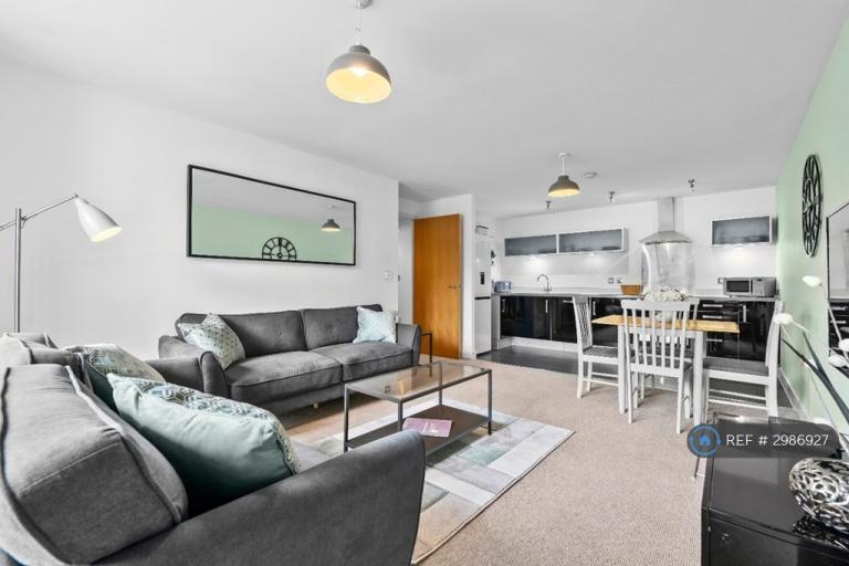 Flat South Fifth Street in Milton Keynes