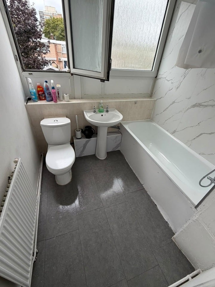 Room Augusta Street in Greater London