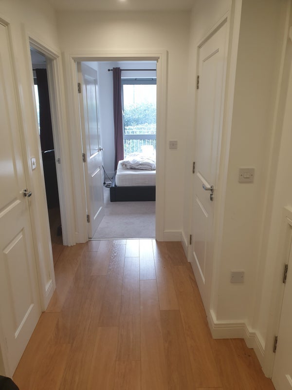 Room Greenfield Road in Greater London