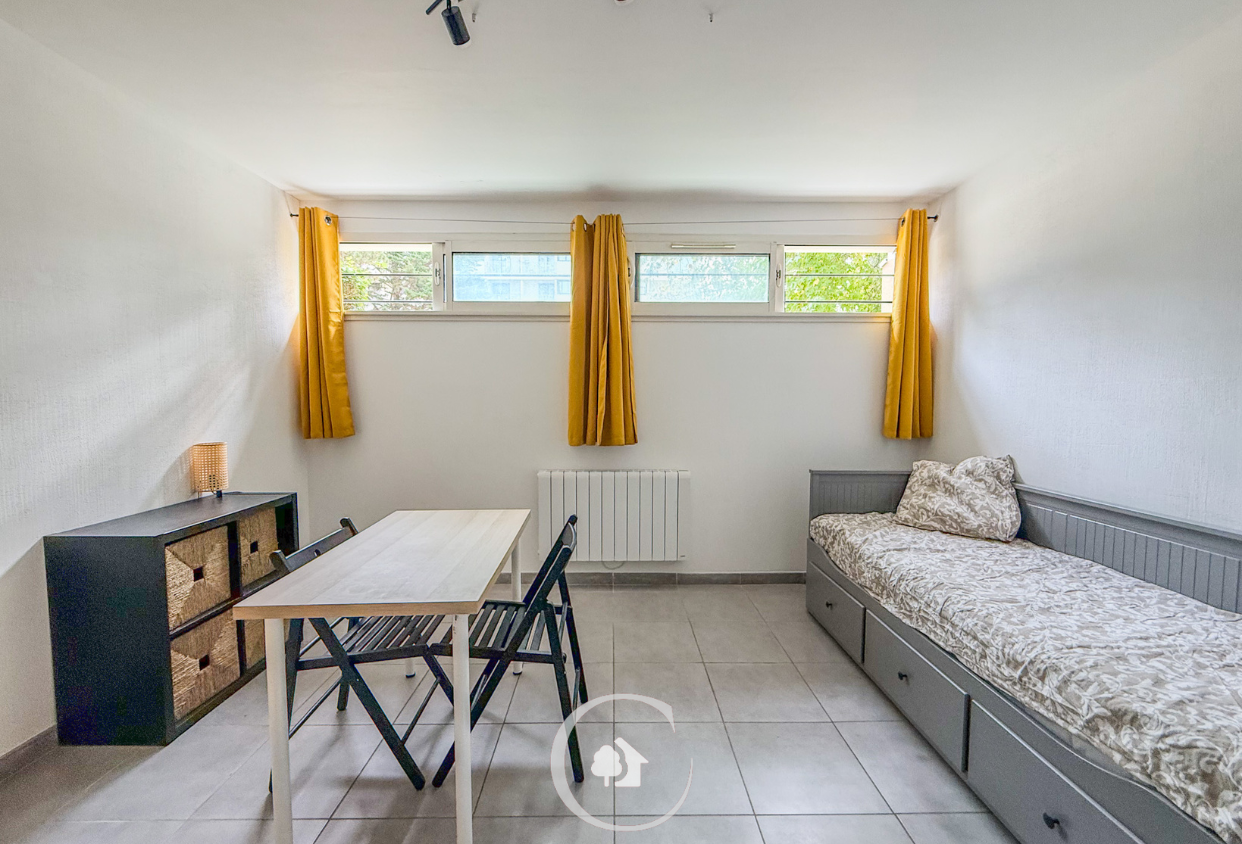 Flat Rue de Poumey in Gradignan