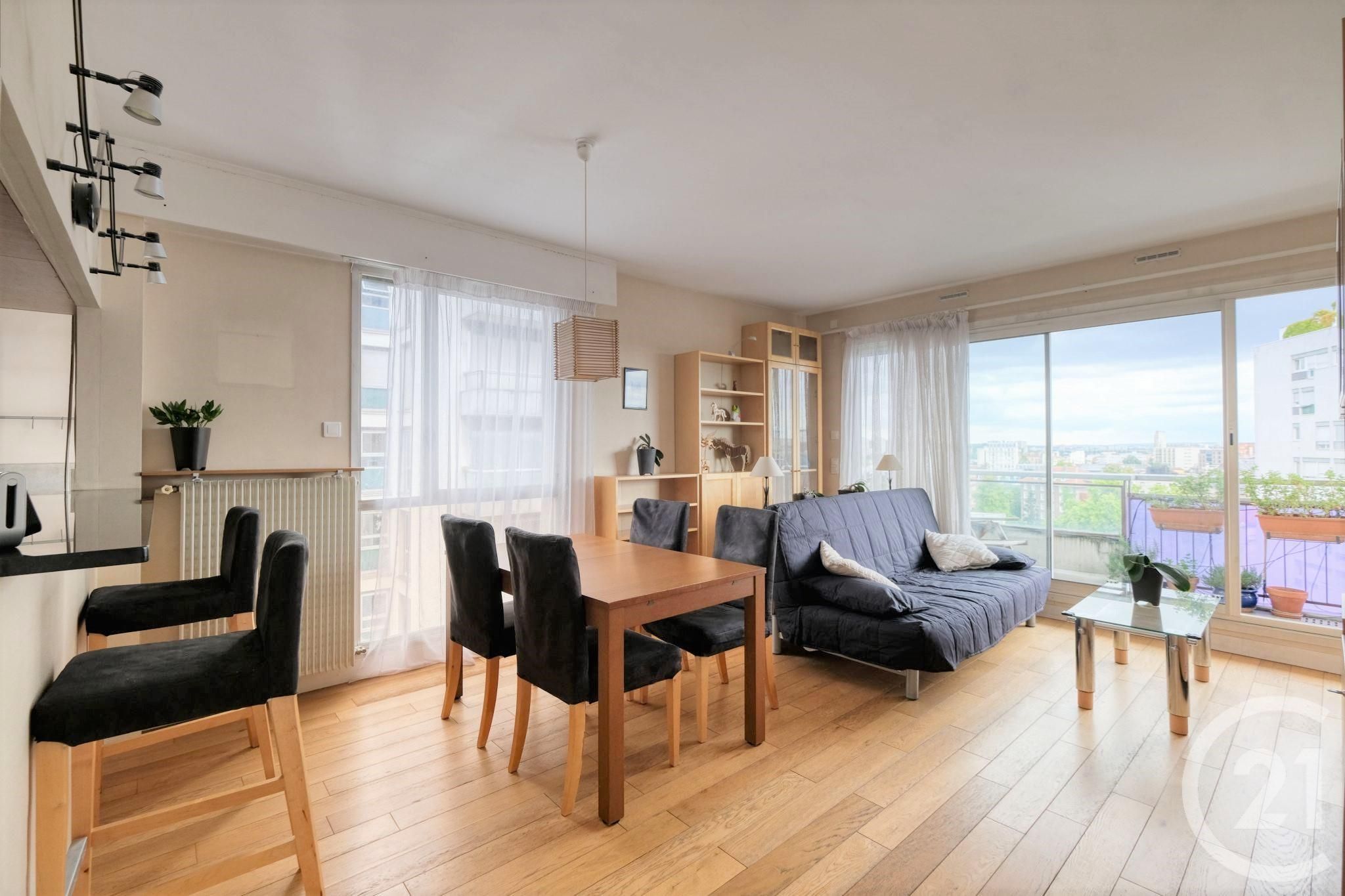 Flat Rue d'Arcueil in Paris