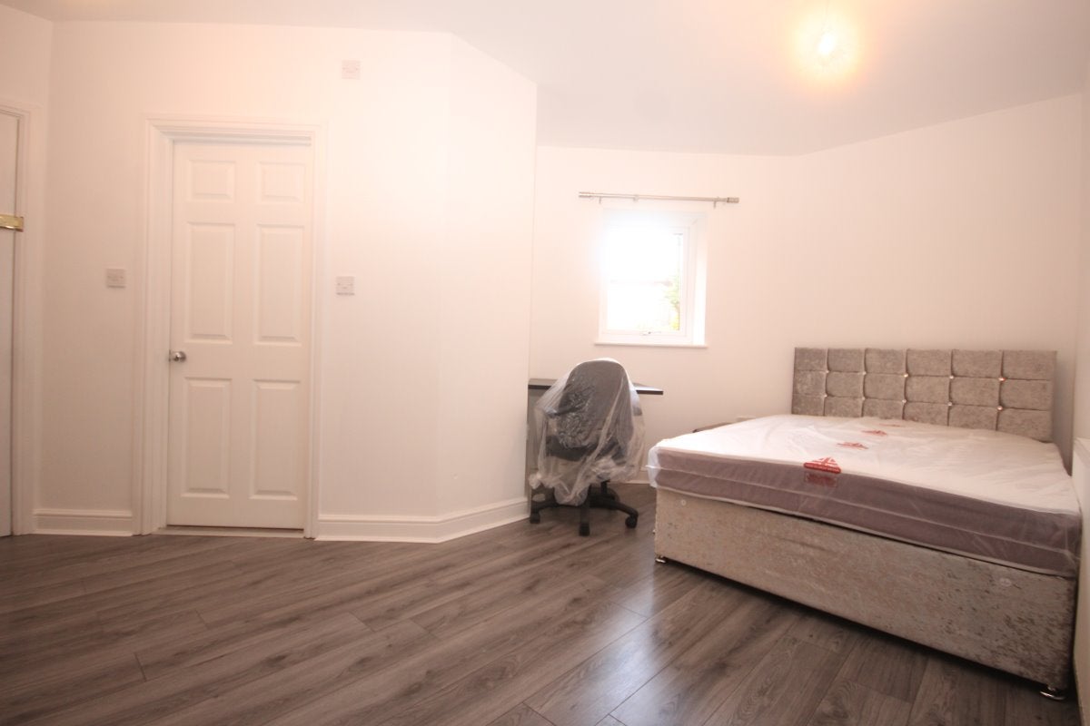 Room Ludlow Road in Chester