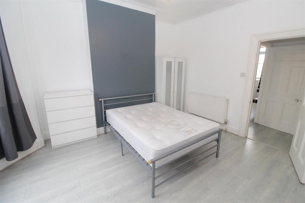 Flat Whitchurch Road in Cardiff County