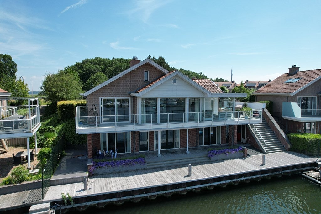 Huis Schelde-Rijnweg 48 in Tholen