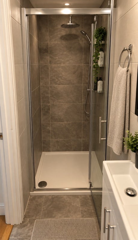 Room Richmond Way in Greater London