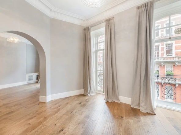 Flat Kensington Gore in City of Westminster