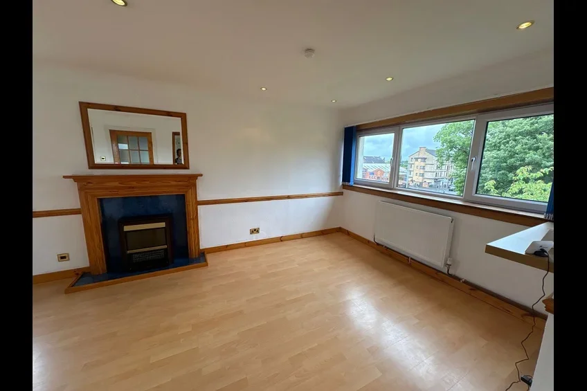 Flat Caledonia Street in Paisley