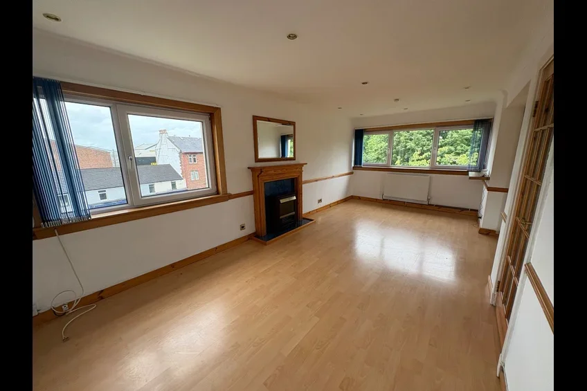 Flat Caledonia Street in Paisley